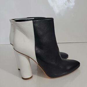 Maiyet Color Block Circular Heel Bootie